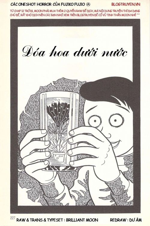 đóa hoa dưới nước